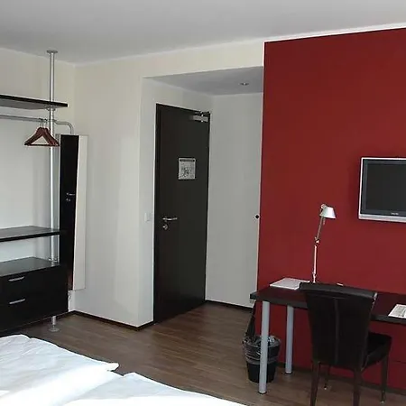 Von Korff's Rest & Relax מלון 3*