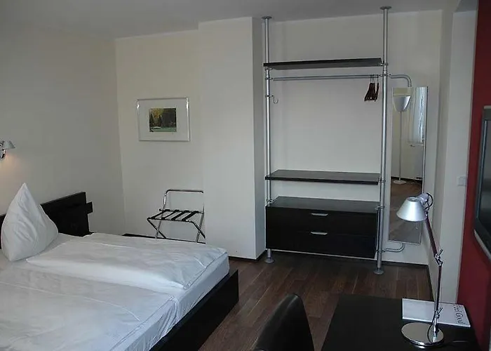 מלון Von Korff's Rest & Relax 3*